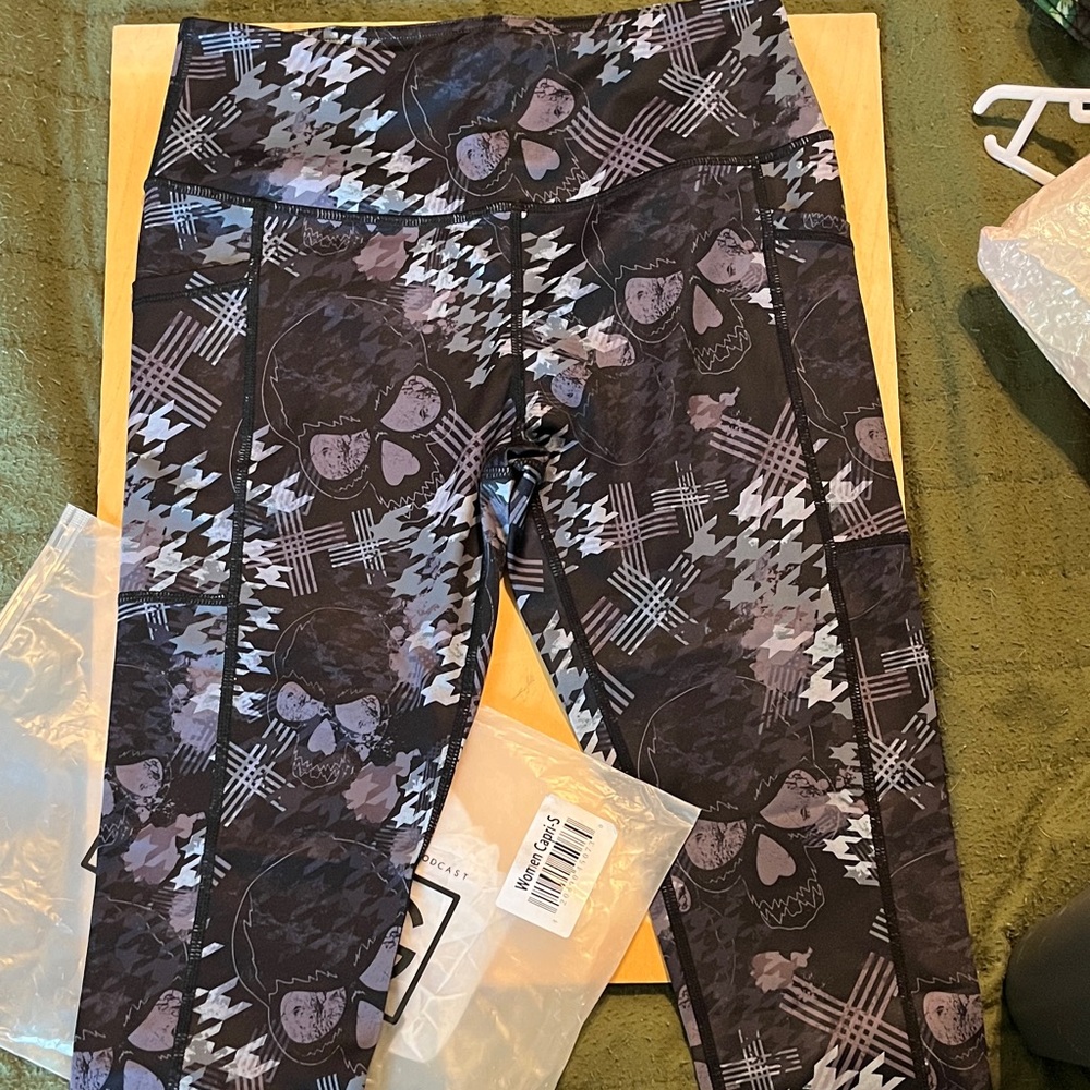 Constantly Varied Gear Capri Leggings